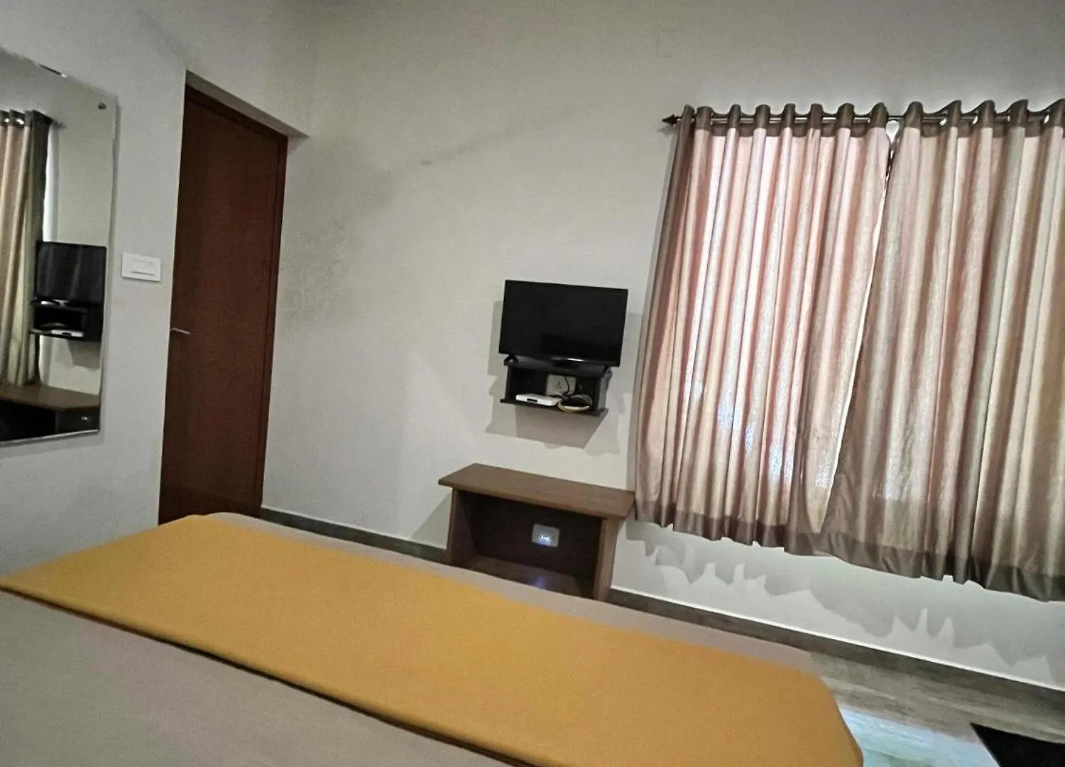 Green Pepper Grove Munnar Apartment